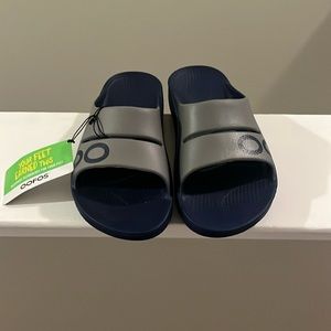 Oofos men’s slides